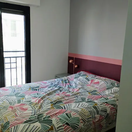 Modern Duplex With Sunny Rooftop Oasis! Διαμέρισμα *